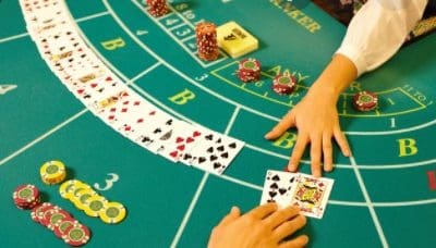 Innovations in Online Gambling: From Live Dealers to 3D Gaming